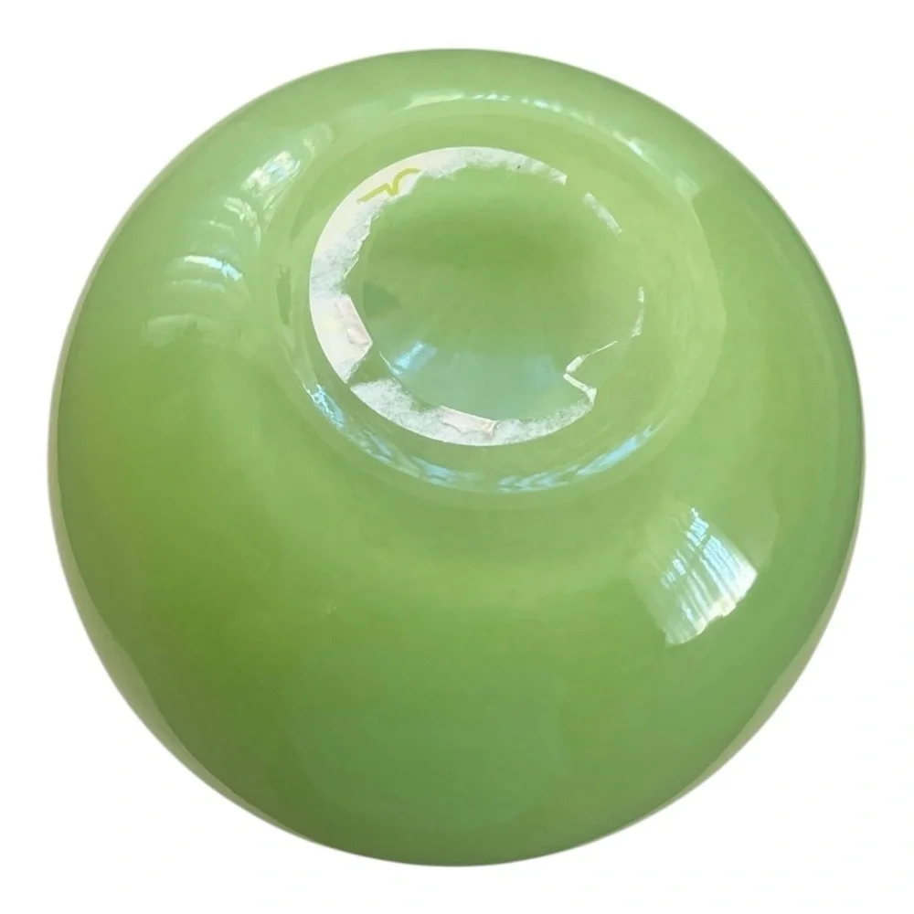 Vintage Elegant Green Vase 8x5